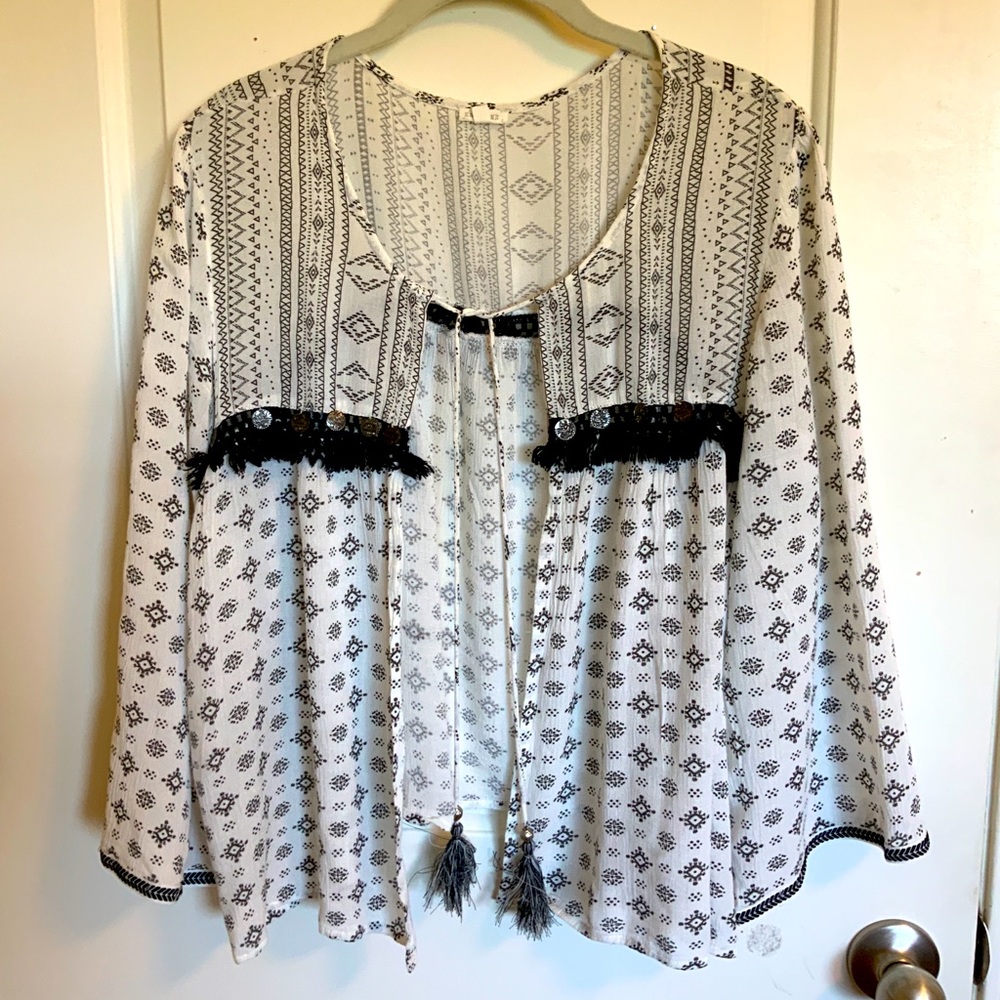 En Créme Tie Front Boho Top
